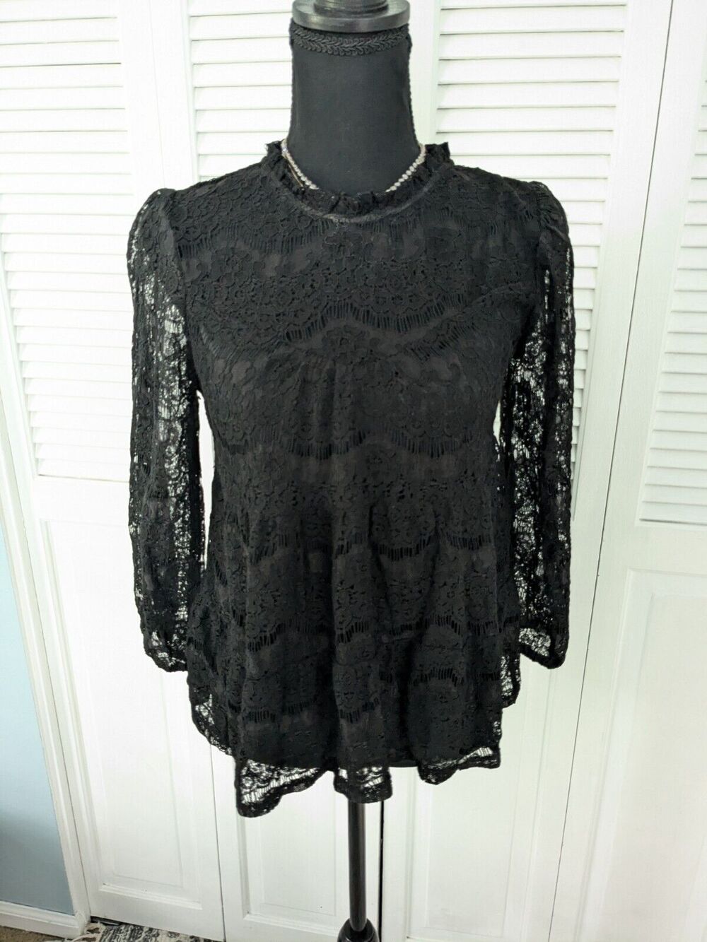 Monteau Los Angeles Top Women M Black Lace 3/4 Sleeve Blouse Romantic Boho Goth